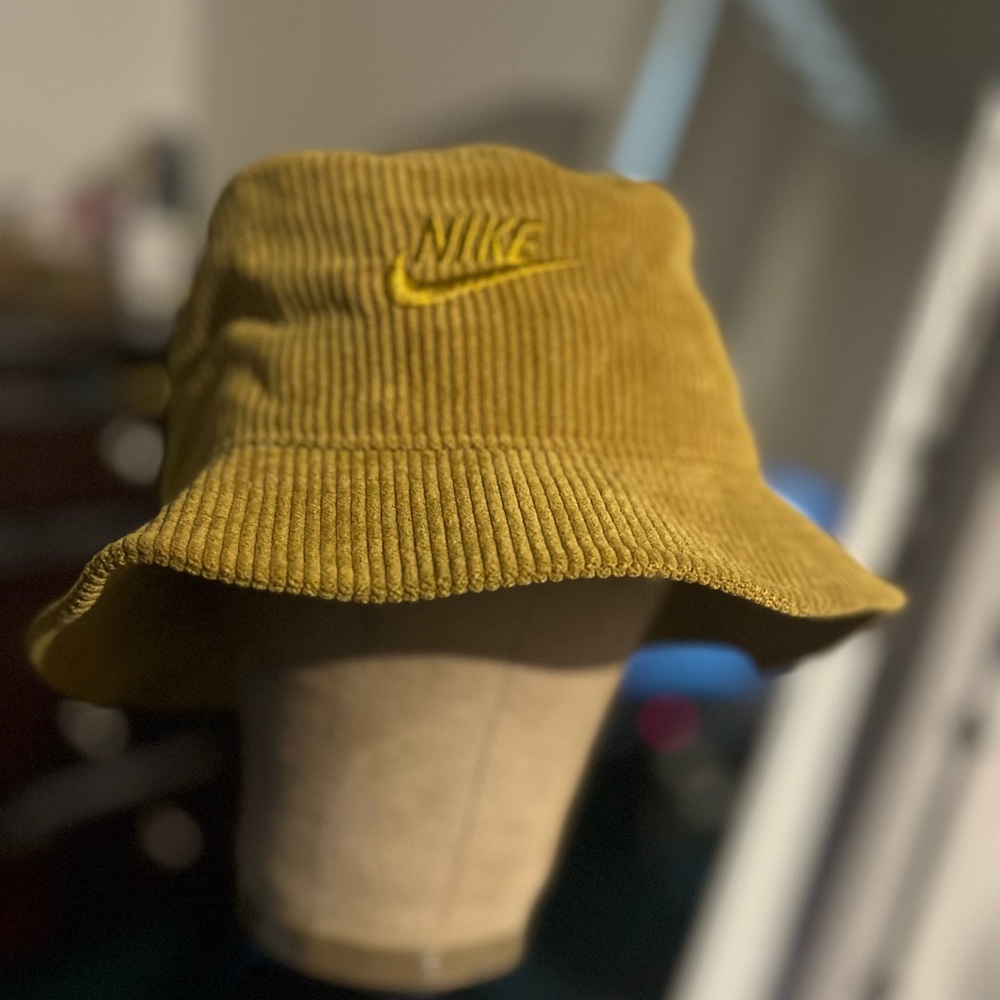 NIKE bucket hat